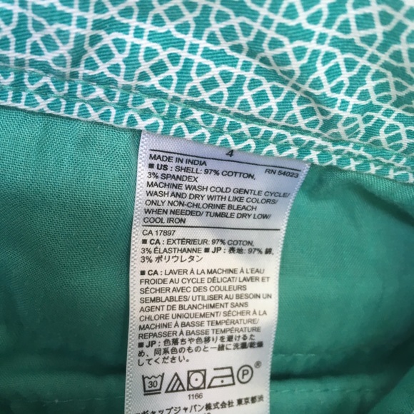 Banana Republic ~ blue patterned shorts - Picture 5 of 6